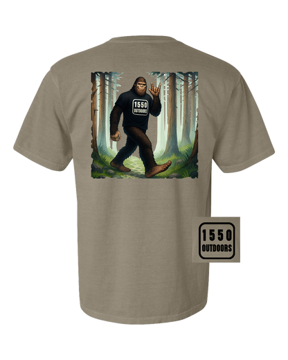 1550 Bigfoot Pocket Tee