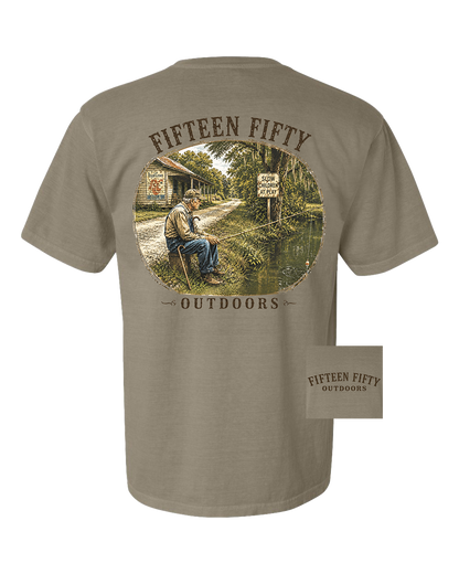 Sittin' & Fishin' Pocket Tee